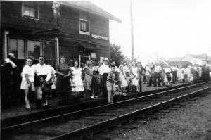 Historic 1940's photo of Pontypool train station